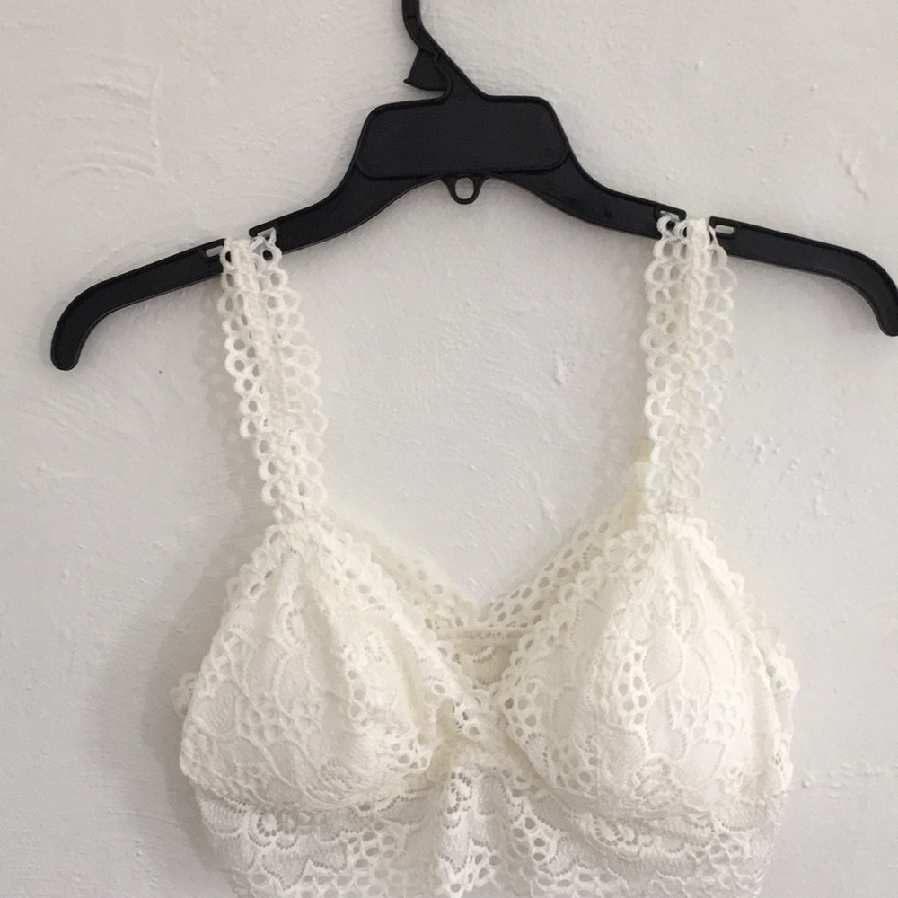 Barely worn Lacy aerie bralette